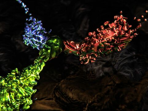 Symbionts still 02 Symbionts still 02